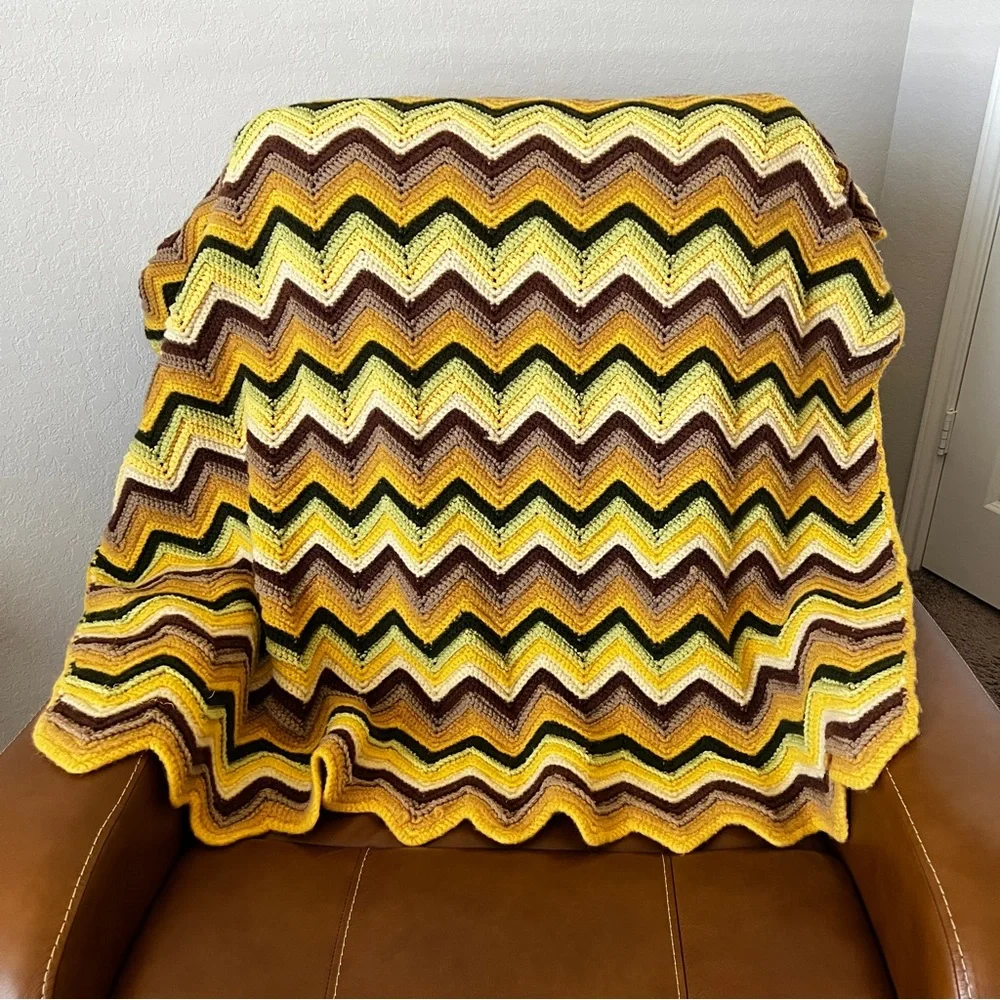 Vintage Handmade Knit Afghan Throw Blanket Chevron  Greens Yellows Tan B…
